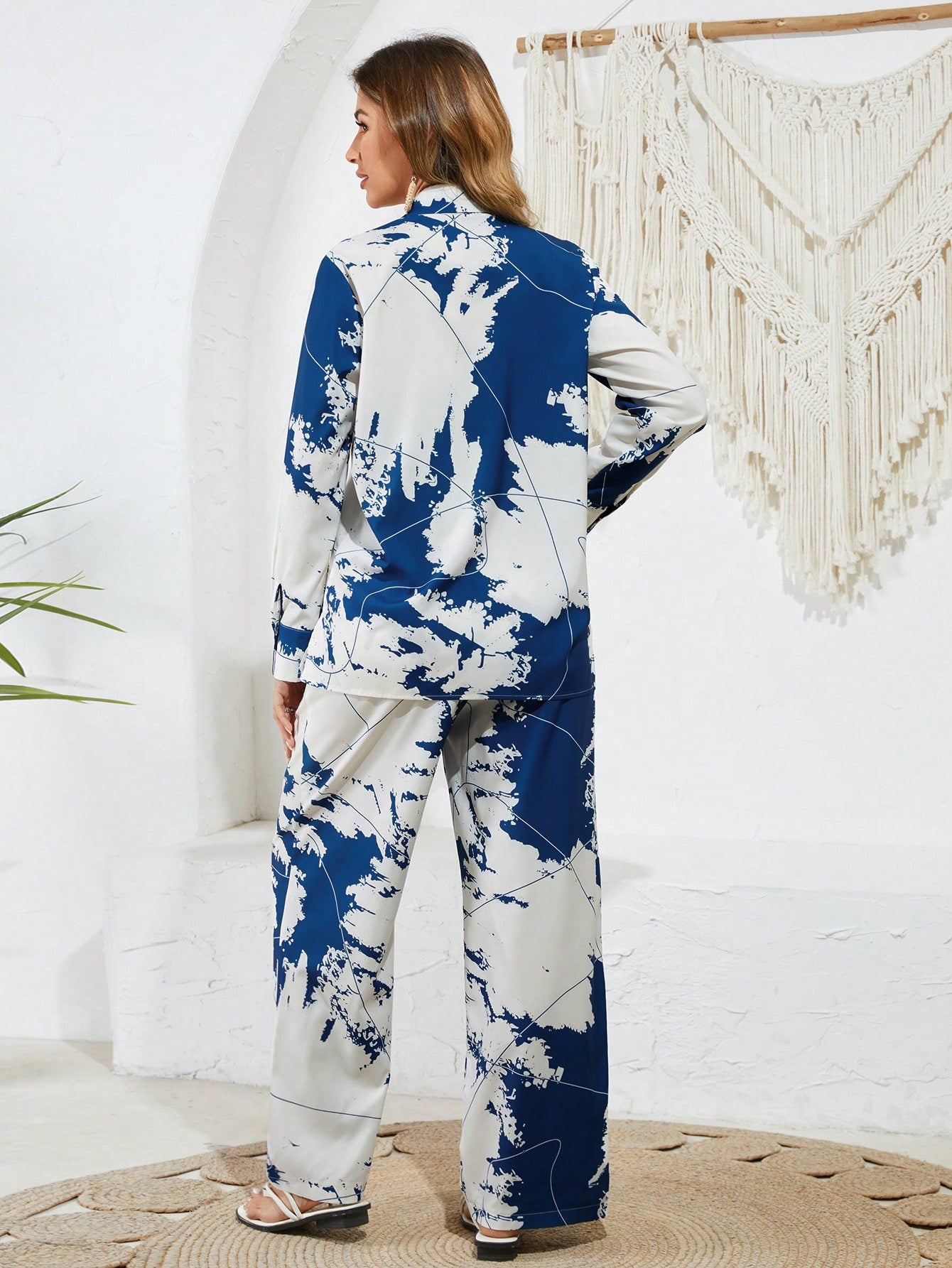 Alonic Fab Relaxed Fit Elegant Blue & White Abstract Print Co-ord Set